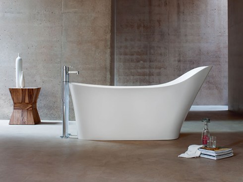 The Clearwater Nebbia Freestanding Bath