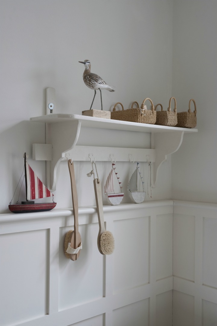 Bathroom Furniture - Shelves